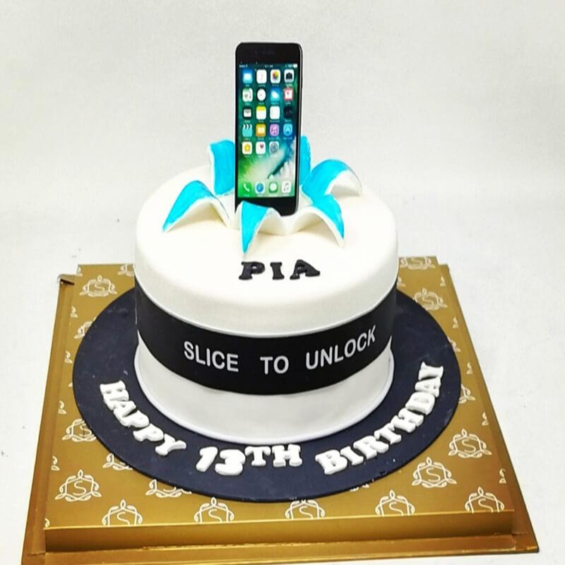 Gadget Lover's Cake