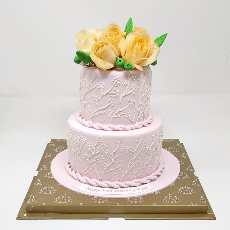 Pretty Rose Cake