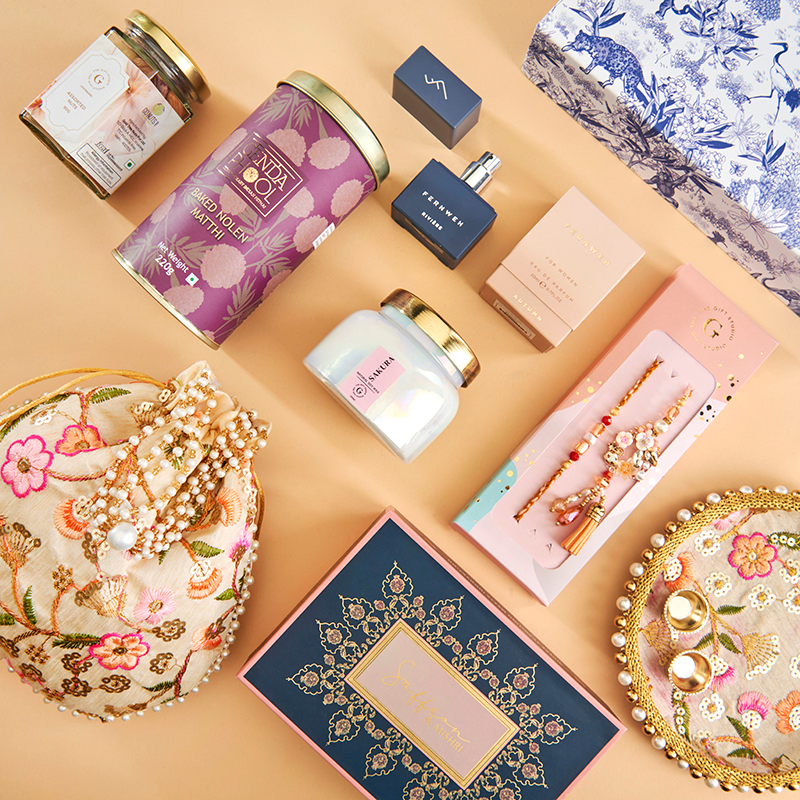 Aromatic Affection Bhaiya-Bhabhi Rakhi Hamper_The Gift Studio
