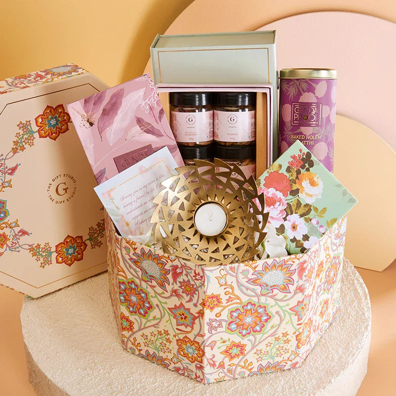 Regal Threads - Return Gift for Sister_The Gift Studio