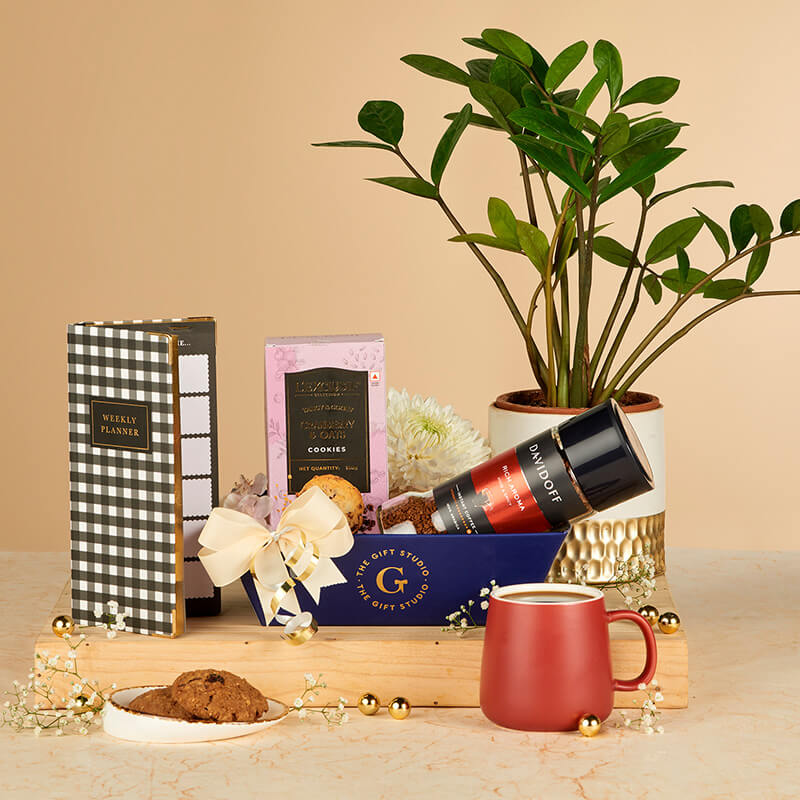 Sip 'n Share Sibling Surprise Gift Hampers For Rakhi