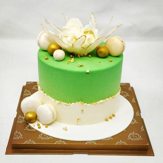 Macaron Cake