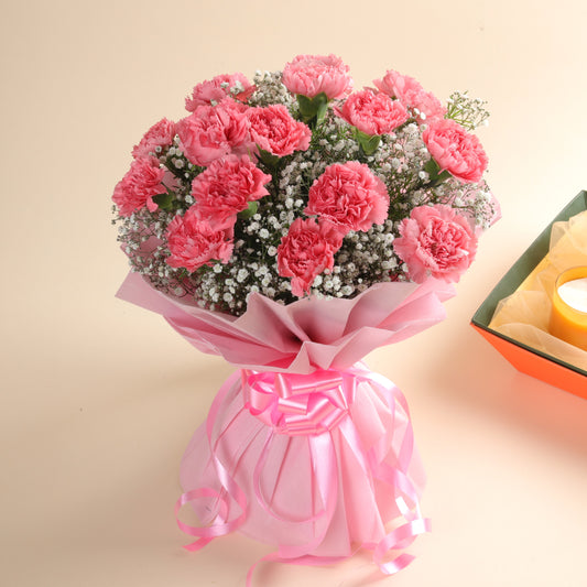 Beautiful 15 Baby Pink Carnations