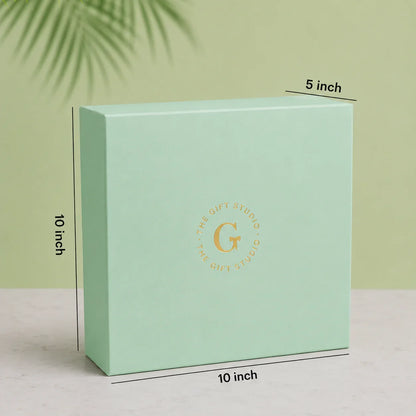 Exact dimensions and measurements of the Coffee & Crunch Mint gift box.