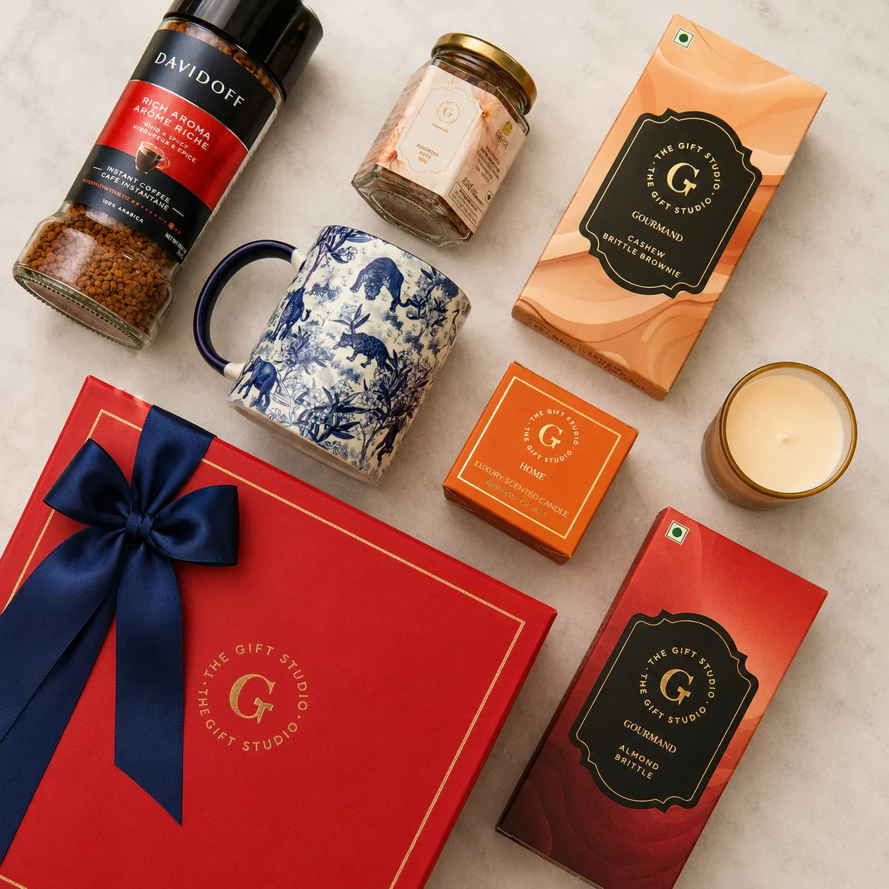 top down flat lsy shawing the full coffee & crunch hamper assortments