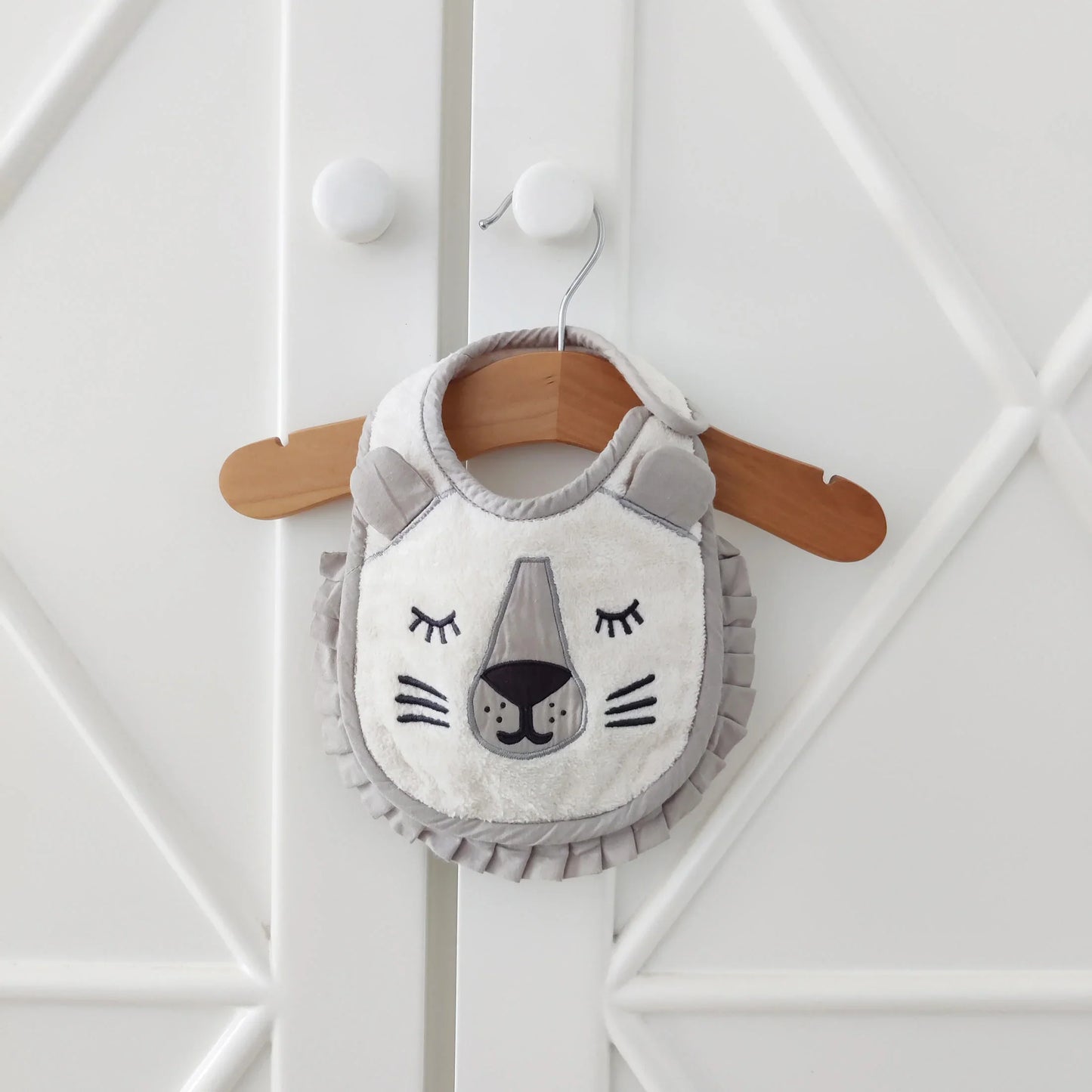 Newborn Bib - Lion