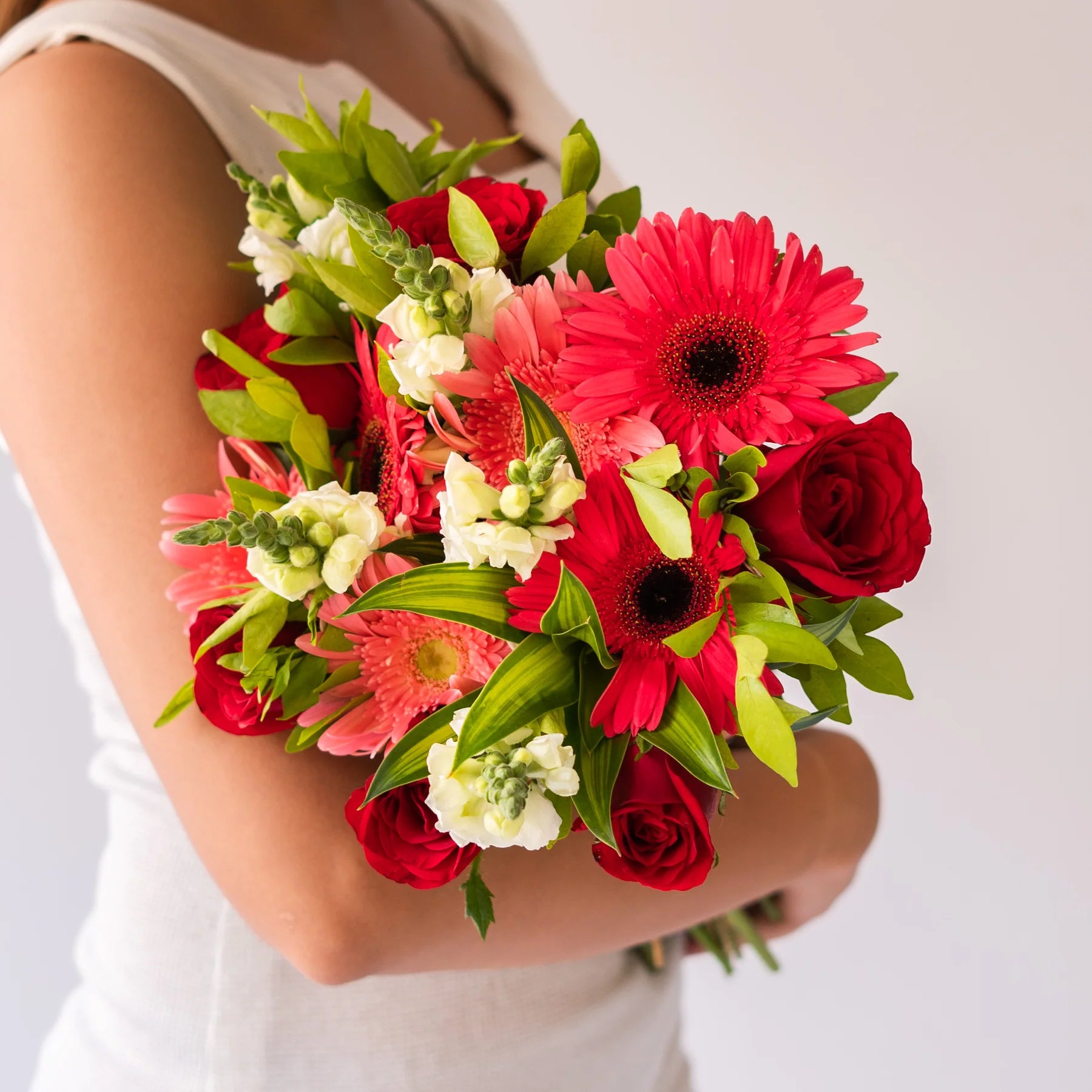 Say it with flowers - Flower delivery to Bangalore. Bouquet delivery to  India. Roses deliver to Bangalore. Birthday flowers gift. Send flowers to  Bangalore. For more info visit us at  http://sayitwithflowersbangalore.com/bizFloat ...