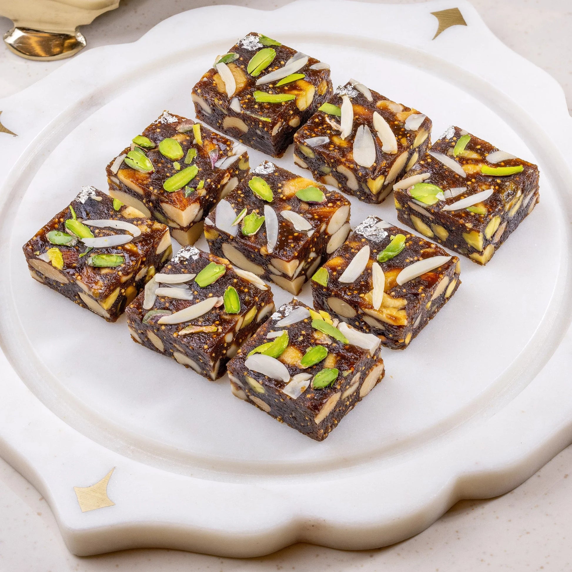 Purandari Fig & Nuts box of 12 - The Gift Studio