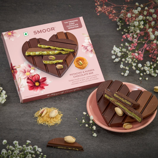 Smoor Pistachio & Kunafa Chocolate Bar (90g) - The Gift Studio