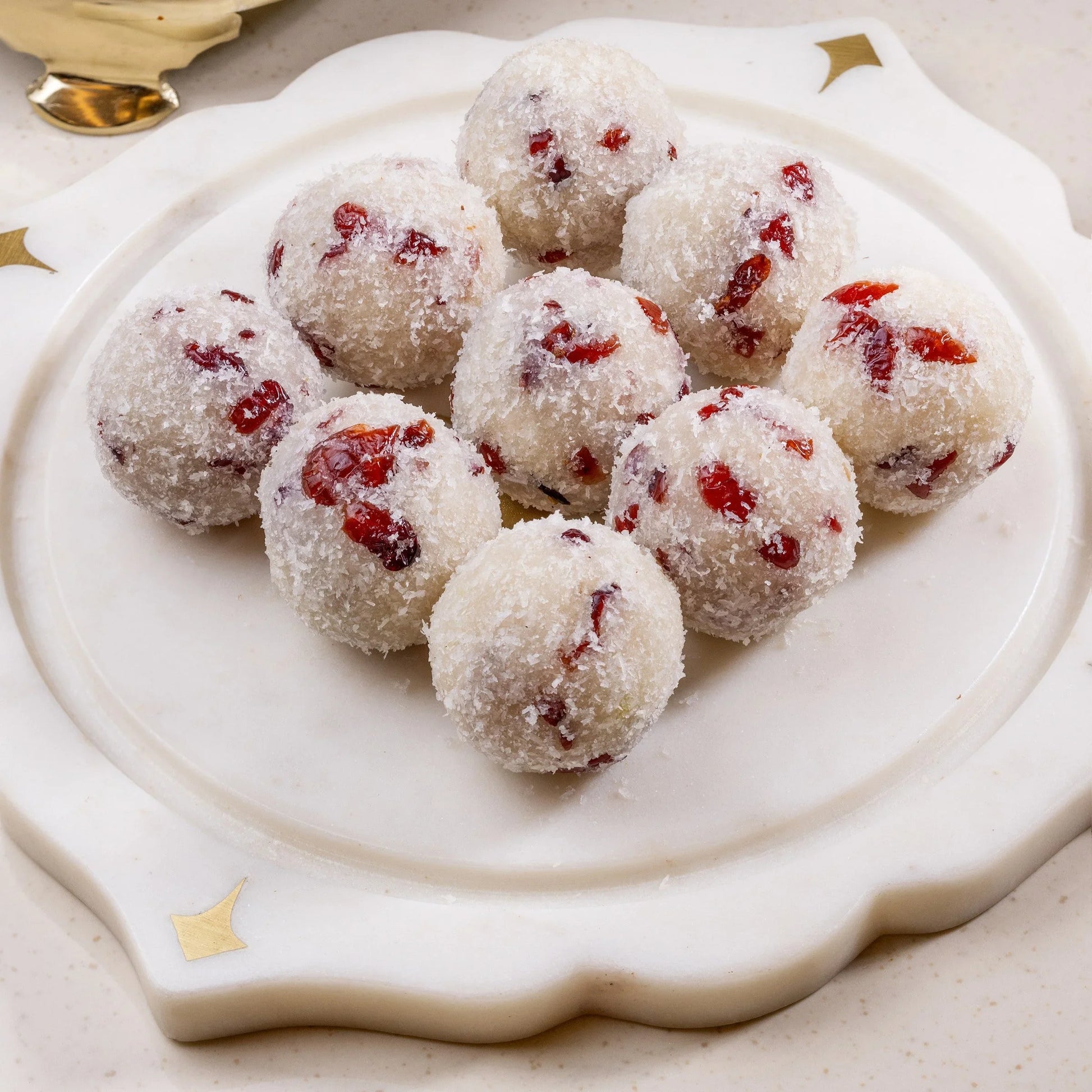 Thai Coconut Berry box of 12 - The Gift Studio