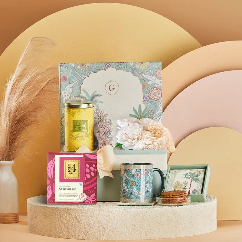 The Garden Gourmet Hamper items artfully displayed