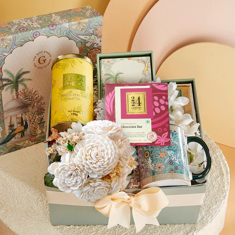 All The Garden Gourmet Hamper items neatly organized inside the open gift box