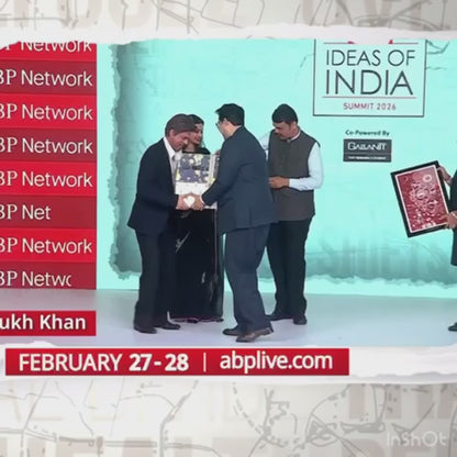 Collaboration of ABP news Ideas of India and The gift studio - SRK getting felicitated by Masaba Luxe Indulgence Hamper