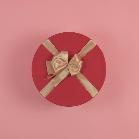 Top down unboxing video showing all items of The Complete Valentine Indulgence